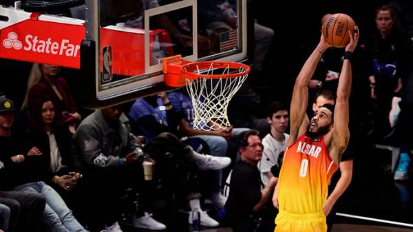 Команда Адетокунбо обыграла команду Леброна Джеймса в Матче звезд НБА, Тейтум набрал 55 очков