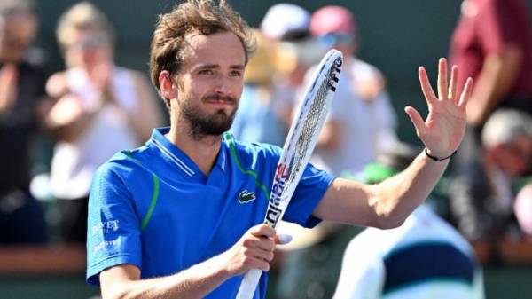 Медведев поднялся на пятое место в рейтинге ATP