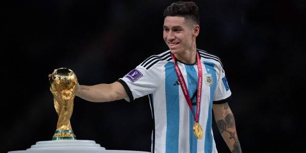 Чемпиону мира и победителю Лиги Европы предъявлено обвинение в сексуальном насилии