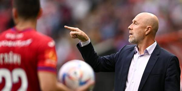 «Федотов наладил дисциплину и на поле, и вне поля. За опозданиями он очень жестко следит» — Набабкин