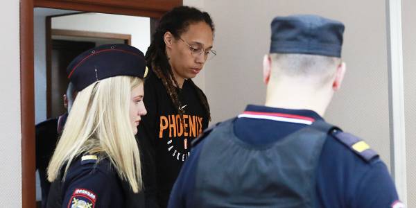 Осужденная в РФ американка приостановила карьеру для поправки «психического здоровья»