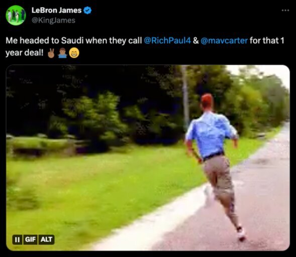 Леброн Джеймс отреагировал на предложение из Саудовской Аравии на €1 млрд за Мбаппе кадром из фильма «Форрест Гамп»