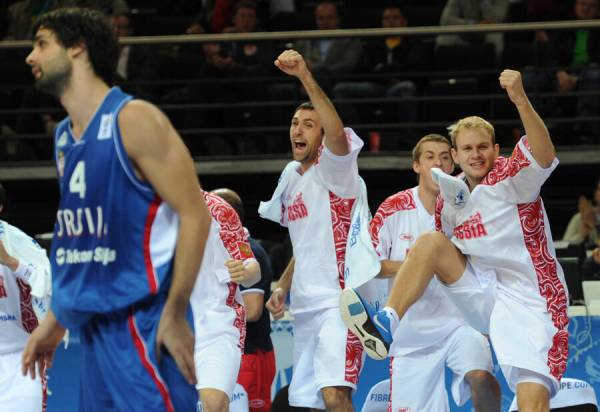 Известного российского чемпиона избили до потери сознания. Никиту увезли на носилках