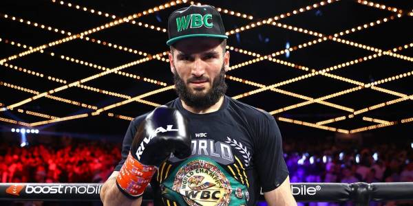 «Преимущество Бетербиева в классе слишком велико. Он легко справится со Смитом» — Тищенко