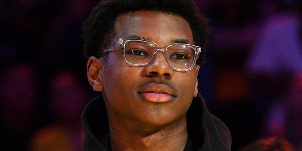 Младший сын Леброна Джеймса сменил школу во второй раз за несколько месяцев